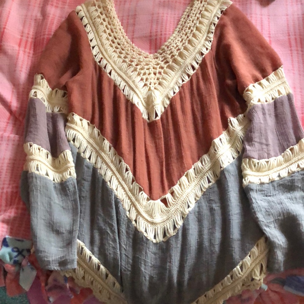 Bohemian croquet top. Perfect for summer!! 🌻